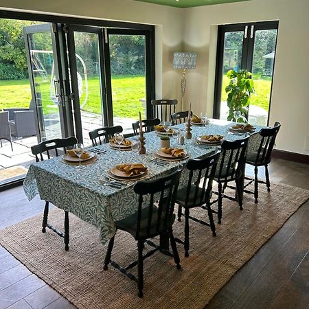 Chichester Retreat With Large Private Mature Garden Exterior photo