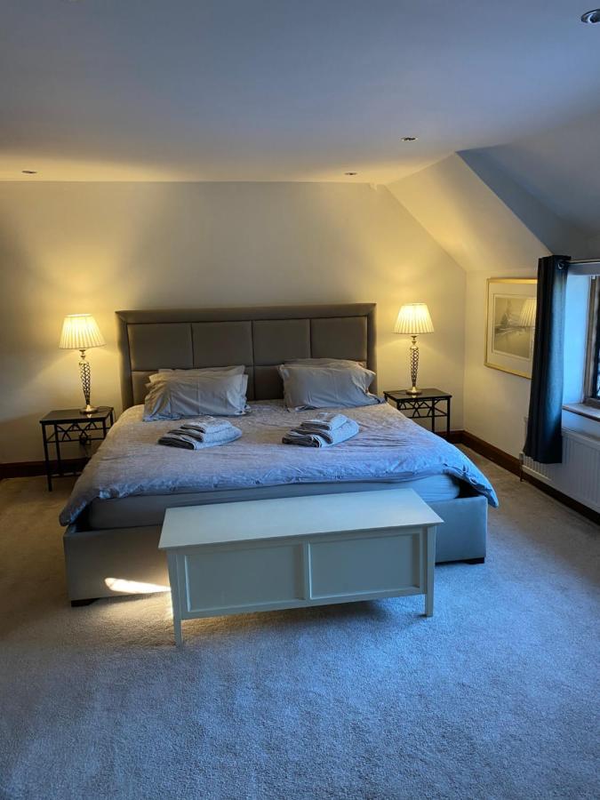 Chichester Retreat With Large Private Mature Garden Exterior photo