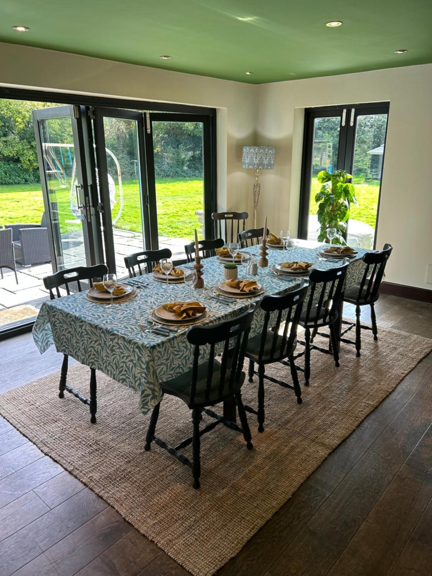 Chichester Retreat With Large Private Mature Garden Exterior photo
